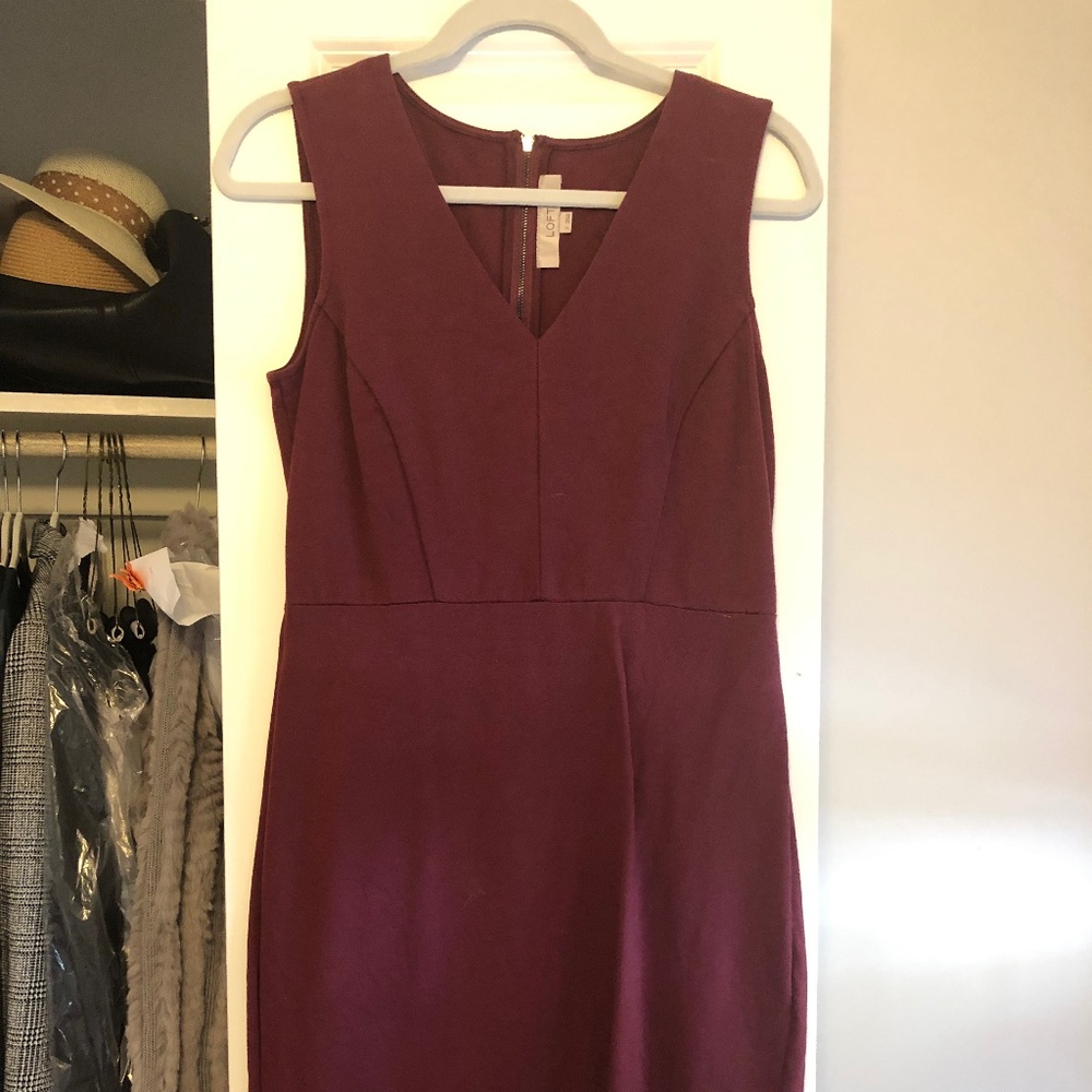 LOFT Burgundy Sleeveless Sheath Dress